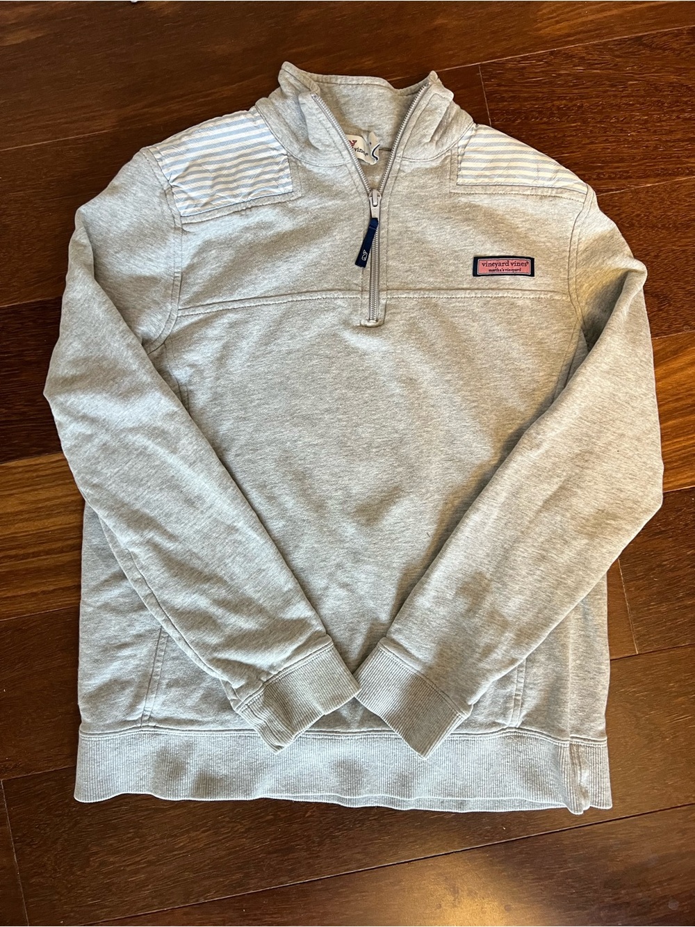 Vineyard Vines Women’s Light Gray Quarter-Zip Pullover Sweater